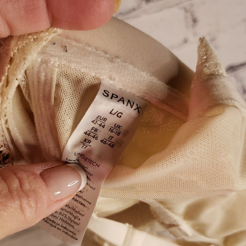 SPANX NWOT Lace Ivory Bralette - Picture 4 of 4